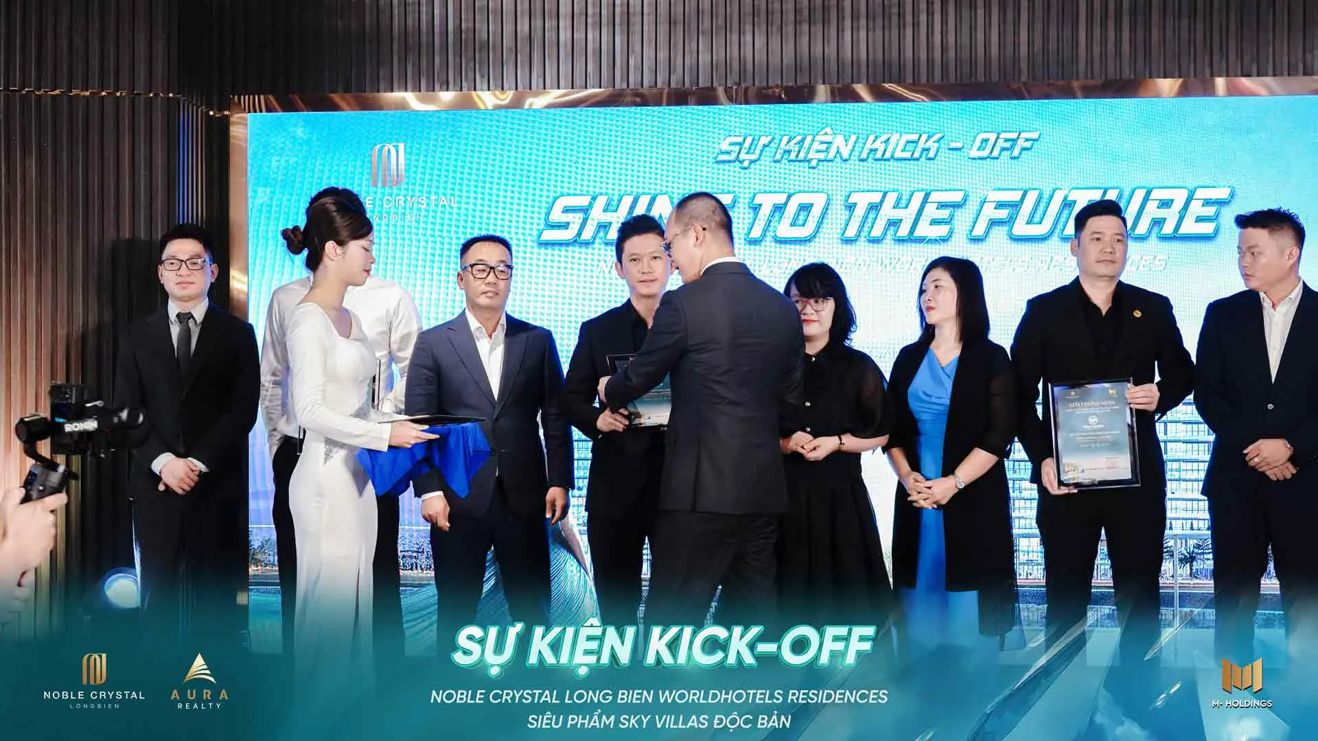 Hoạt động công ty Aura Realty